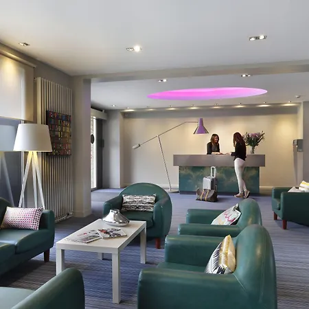 Altos & ホテル 3*