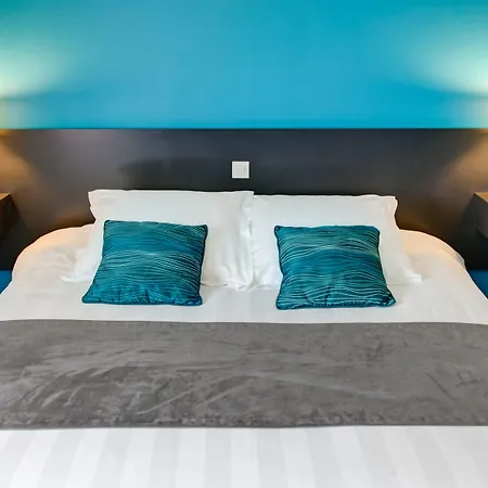 Hotel Altos & 3*